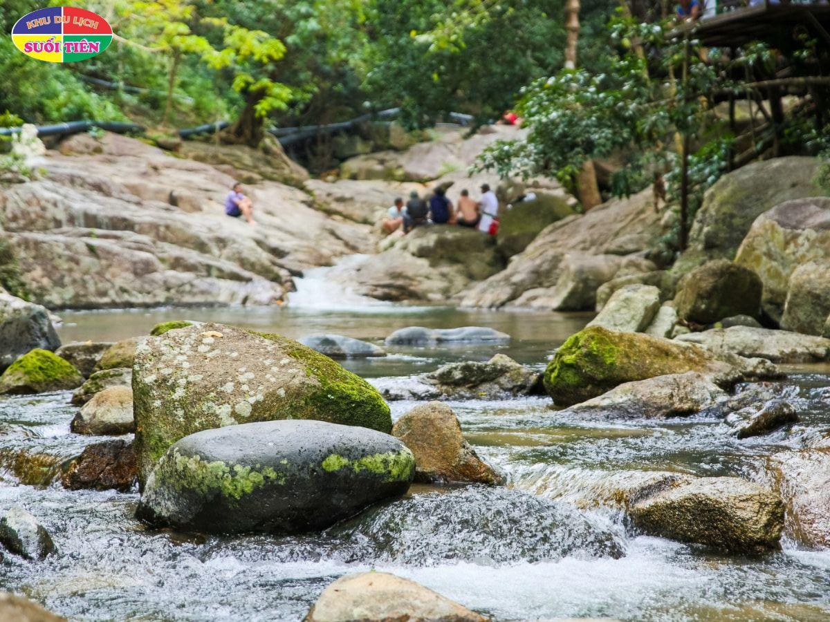 lý do nên đi du lịch suối tiên diên khánh